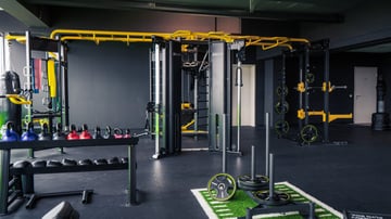 Trainingsbereich mit Kettlebells