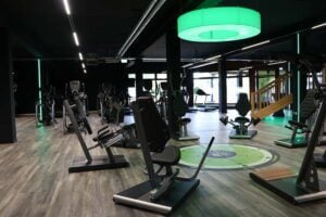 Trainingsfläche im EASYFITNESS Studio Salzgitter-Lebenstedt mit Kraft- und Functional-Bereich
